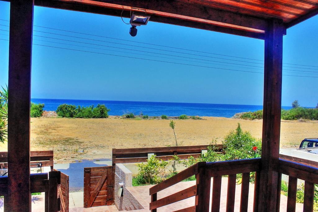 Villa Majestic Agia Marina  Exteriör bild