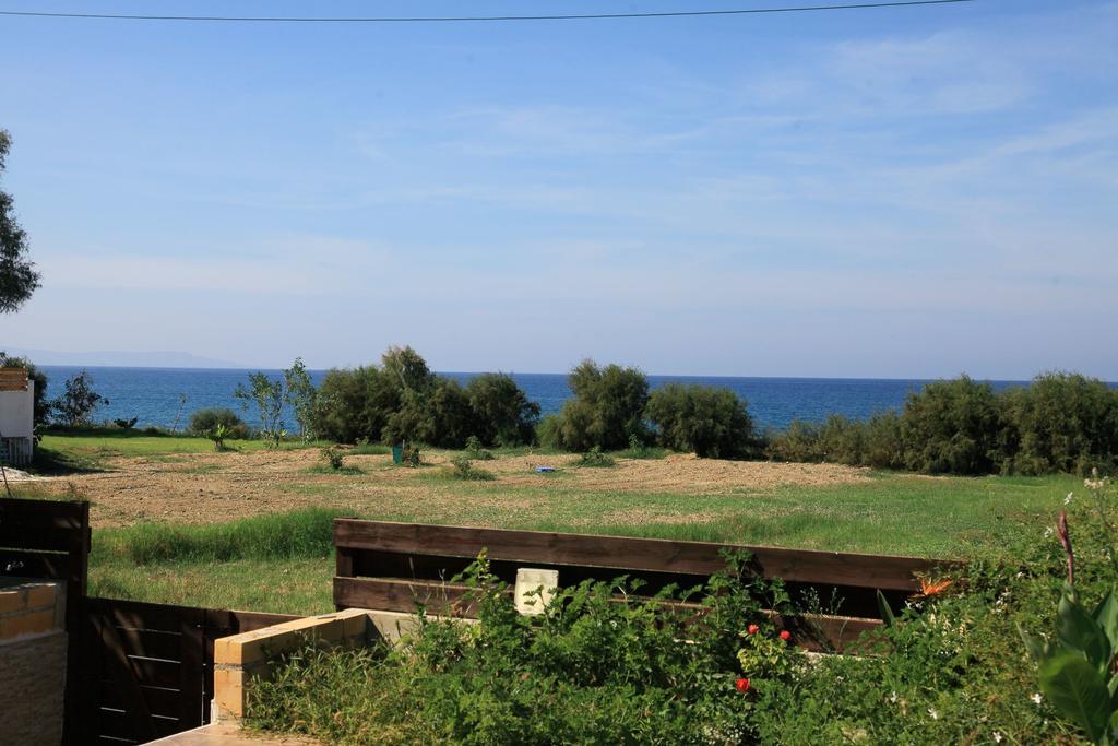 Villa Majestic Agia Marina  Exteriör bild